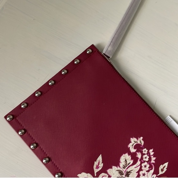 NWT White House Black Market Large Floral Studded Clutch - Picture 6 of 16